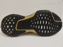 حذاء  2